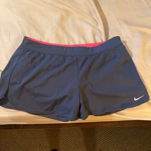 Dark blue nike shorts. Great condition. Size small